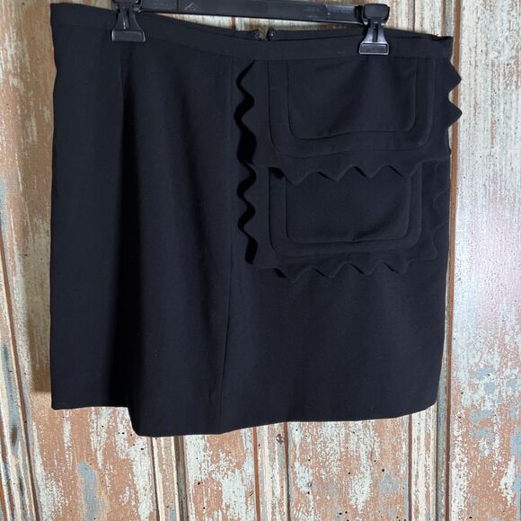 Victoria Beckham Black Scallop Trim For Target L Mini Skirt Big Pocket On Front - Picture 1 of 8